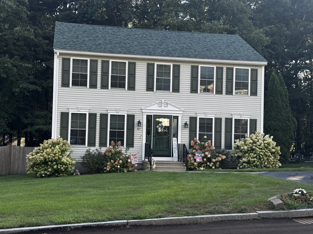 87 Photine Drive Property Photo 1