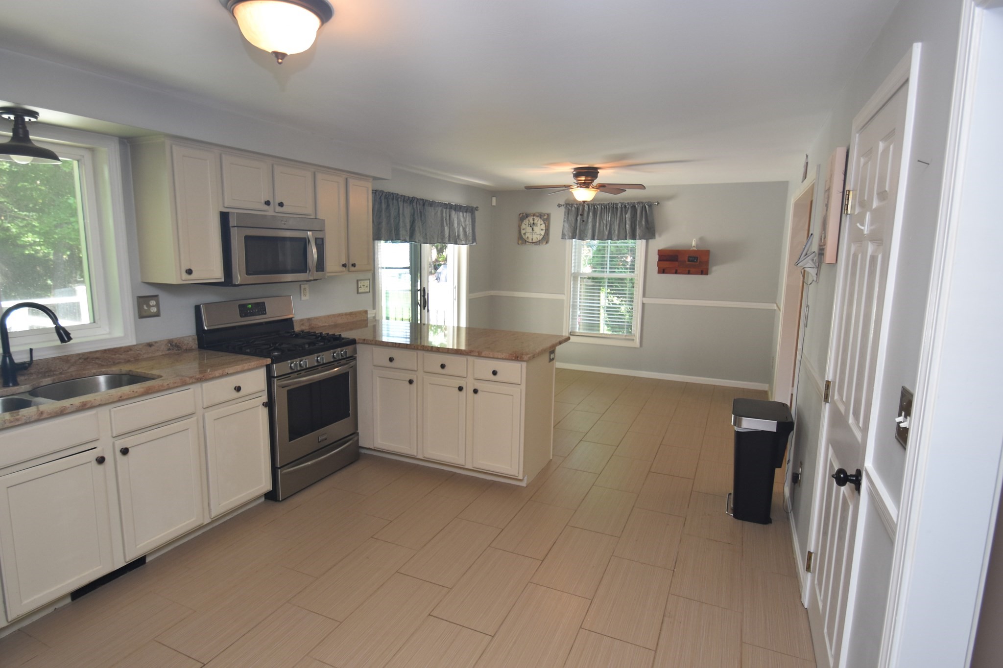 87 Photine Drive Property Photo 9