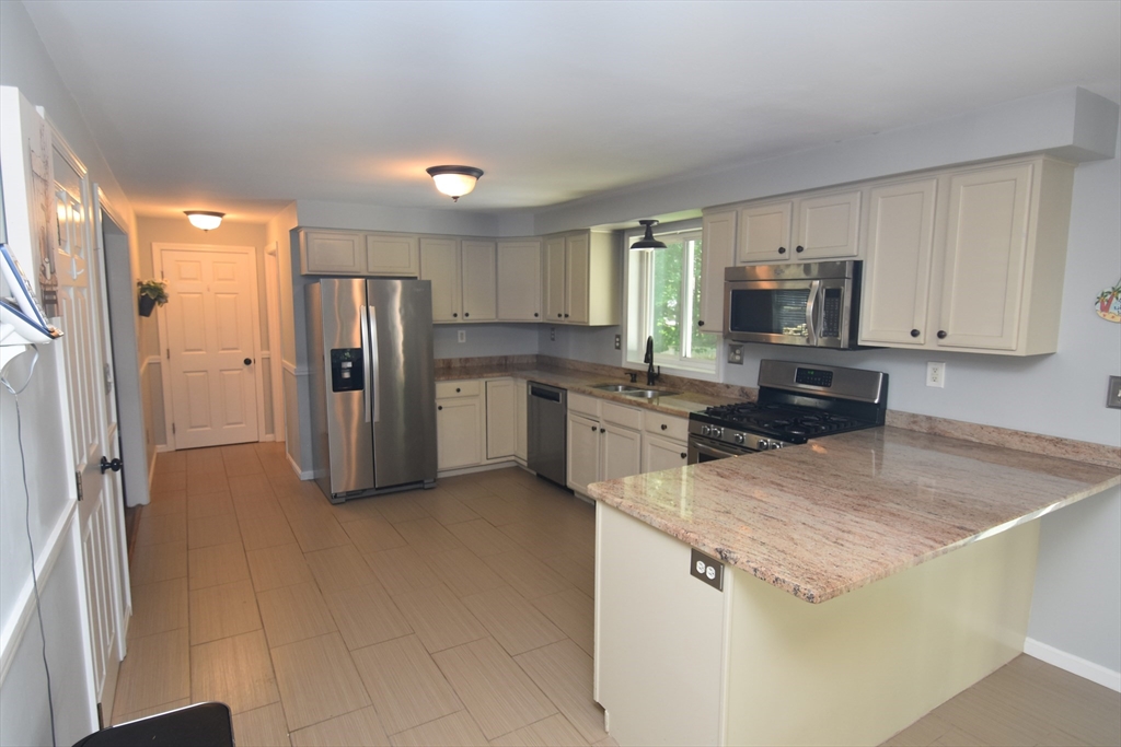 87 Photine Drive Property Photo 11