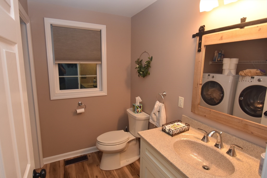 87 Photine Drive Property Photo 31