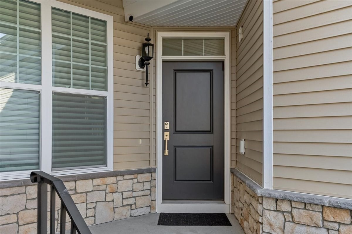 24 Henry Way # 24 Property Photo 2