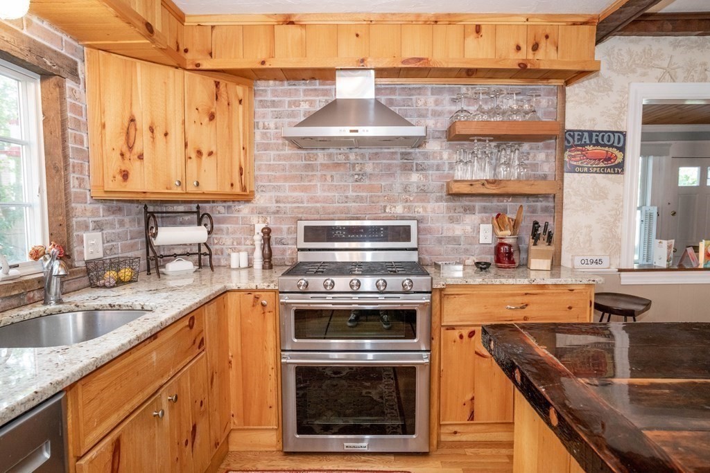 66r Sandwich St - Winter Rental Property Photo 15