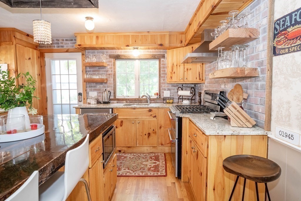 66r Sandwich St - Winter Rental Property Photo 16