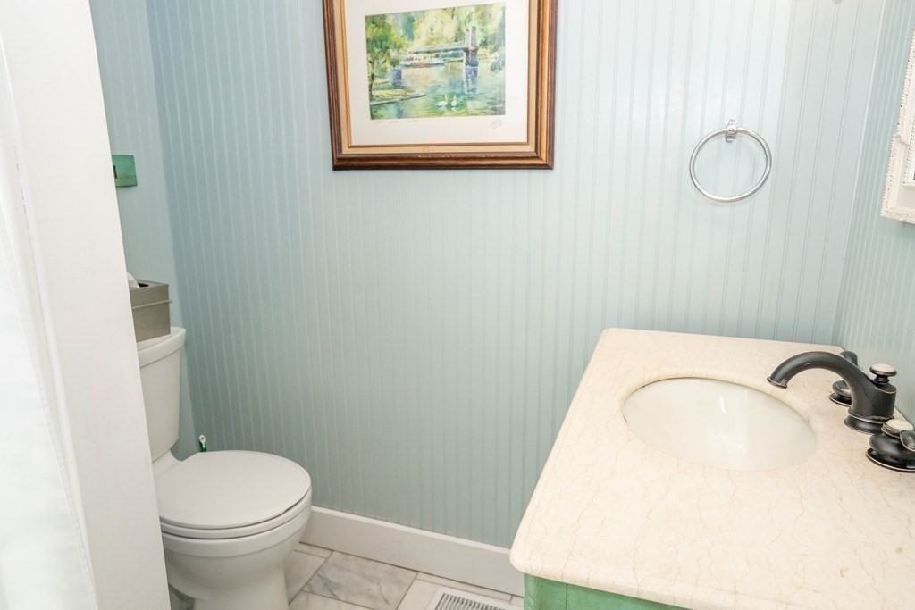 66r Sandwich St - Winter Rental Property Photo 25