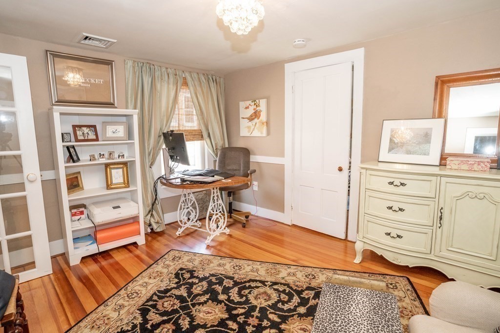 66r Sandwich St - Winter Rental Property Photo 35