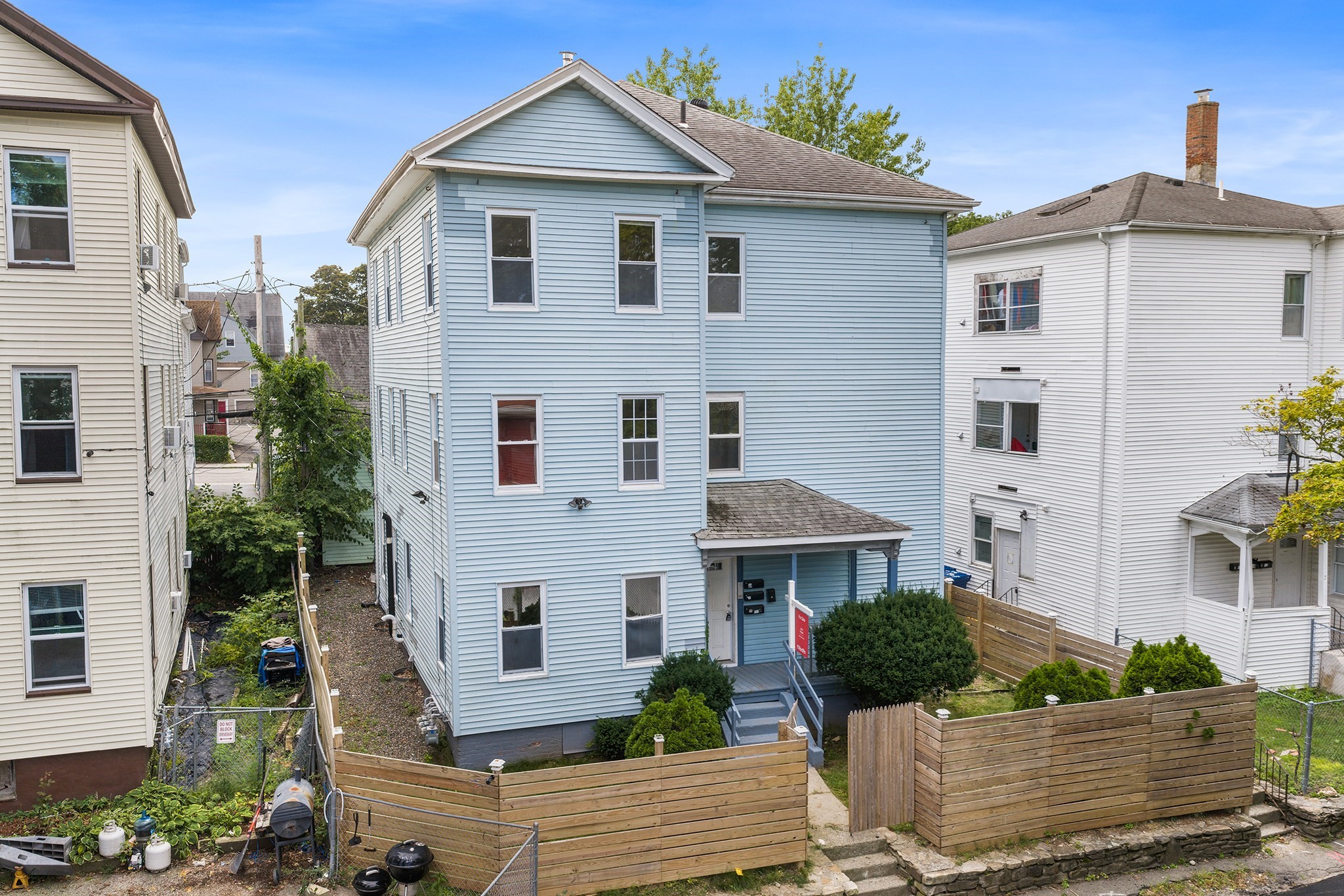 5 Freeland Ter Property Photo 1