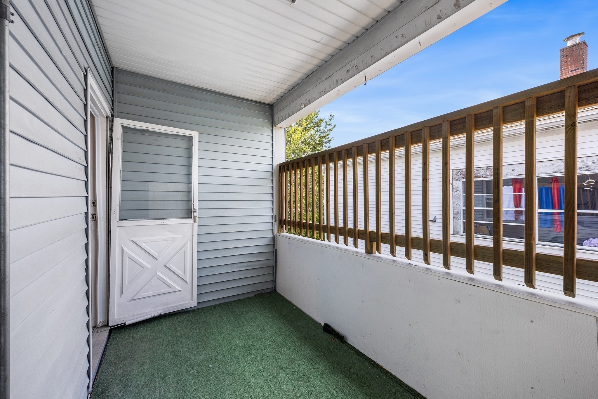 5 Freeland Ter Property Photo 8