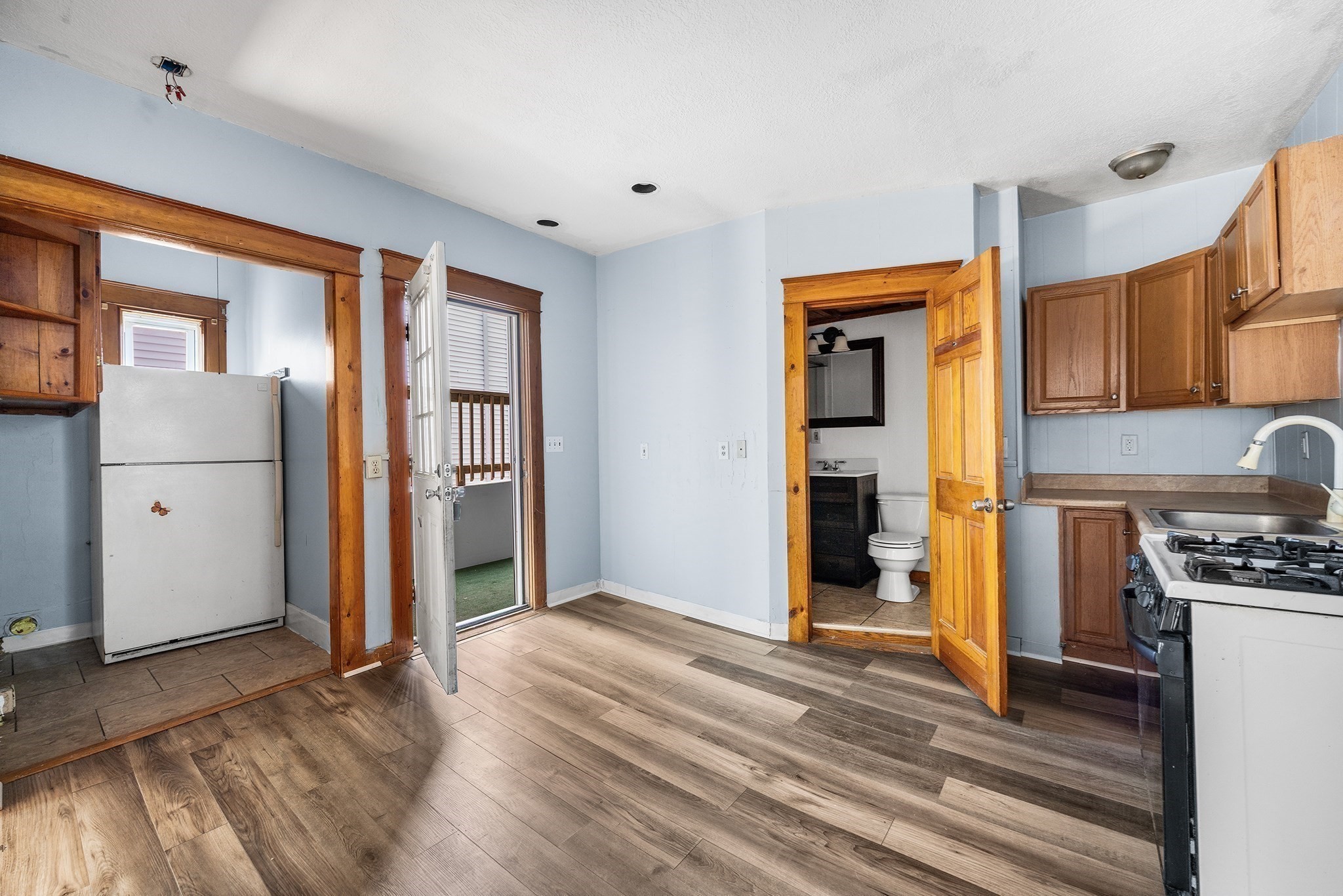 5 Freeland Ter Property Photo 10