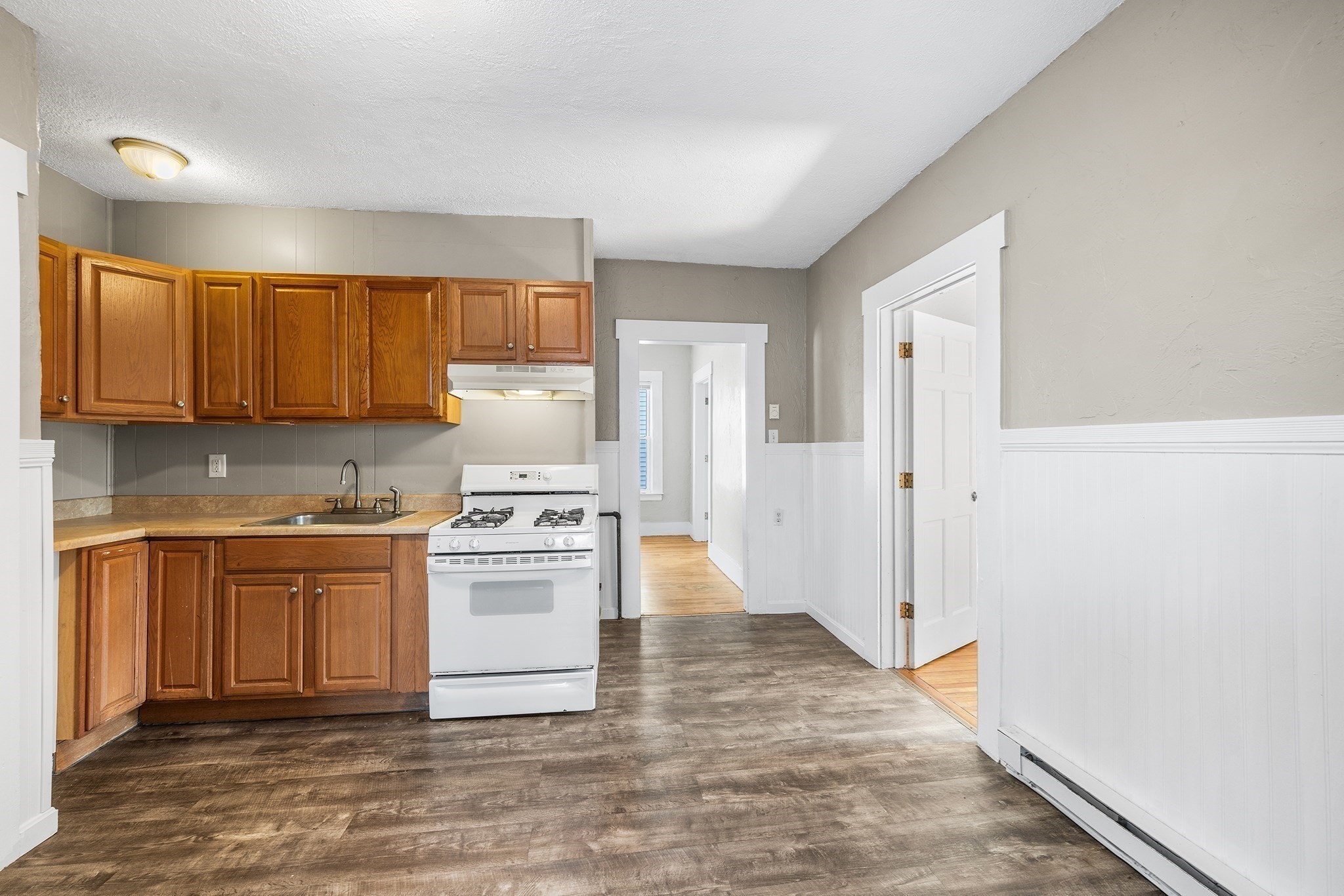 5 Freeland Ter Property Photo 15
