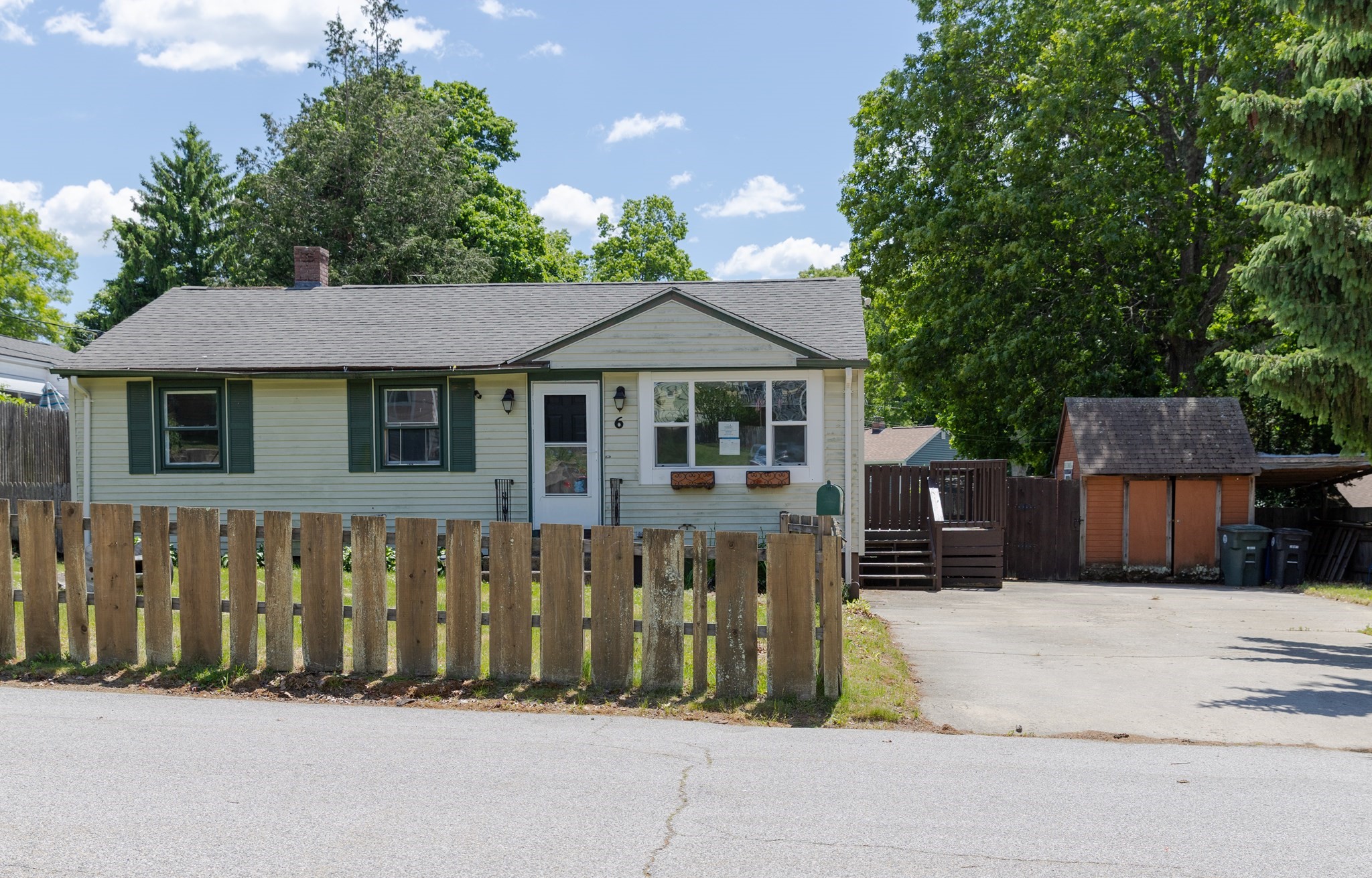 6 Kathy Ave Property Photo 2