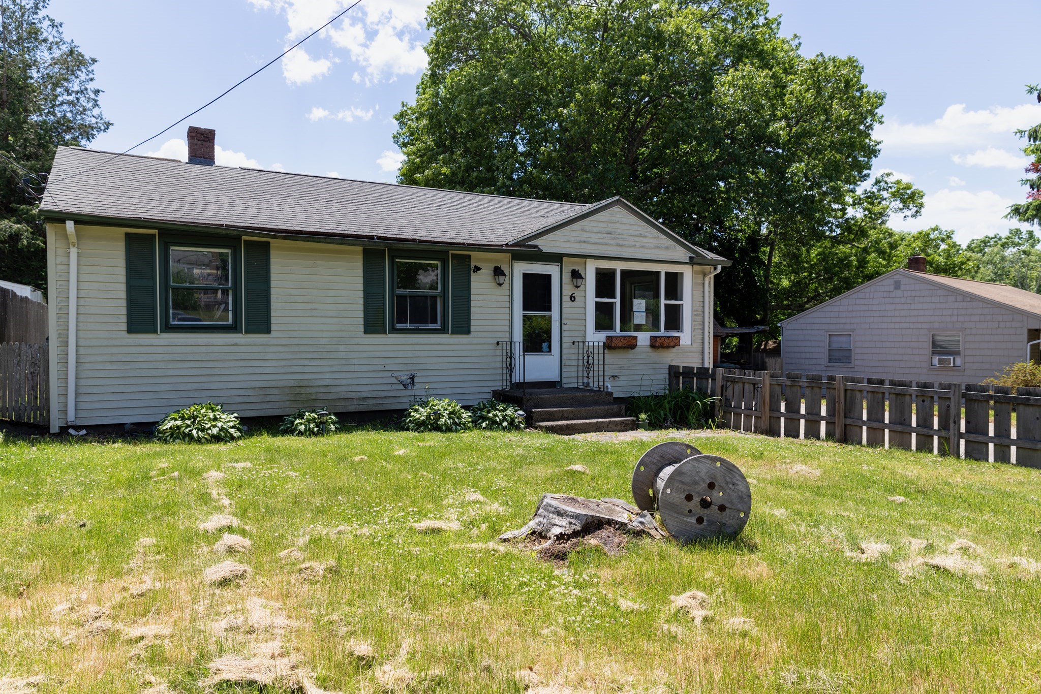 6 Kathy Ave Property Photo 3