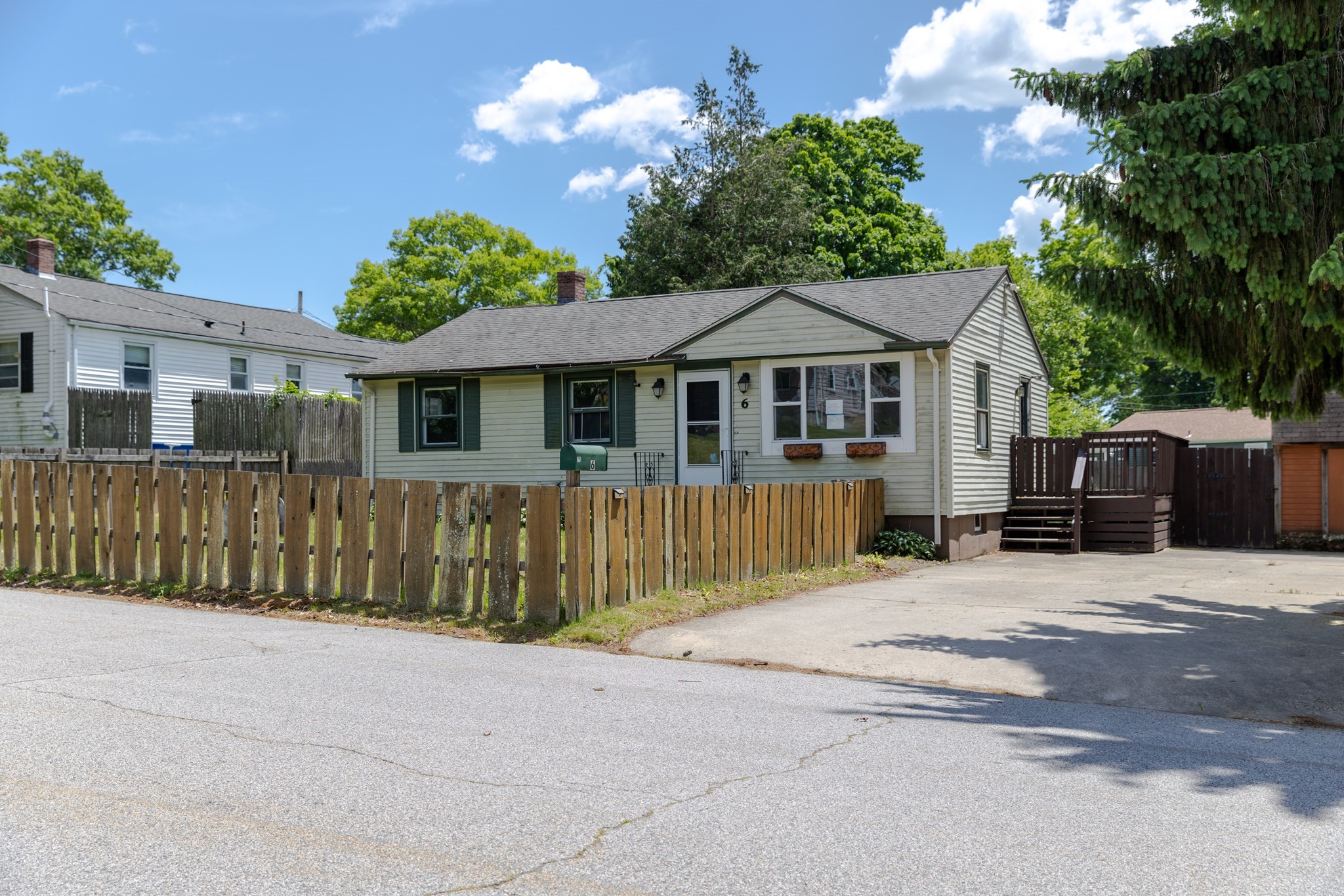 6 Kathy Ave Property Photo 5