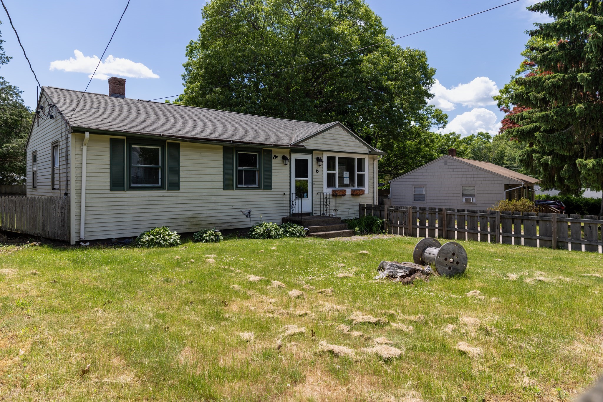 6 Kathy Ave Property Photo 7