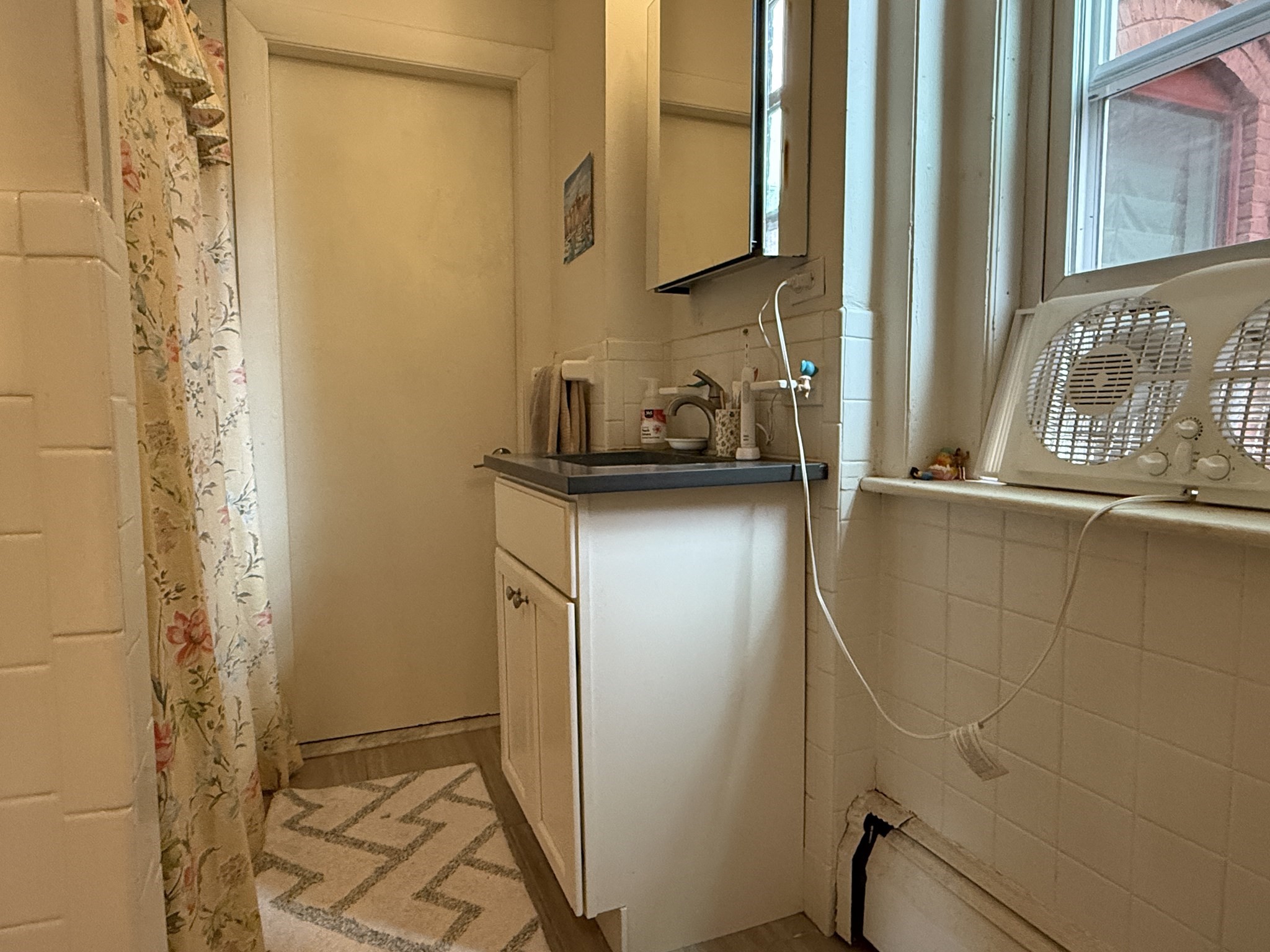 1871 Beacon St # 4a Property Photo 6