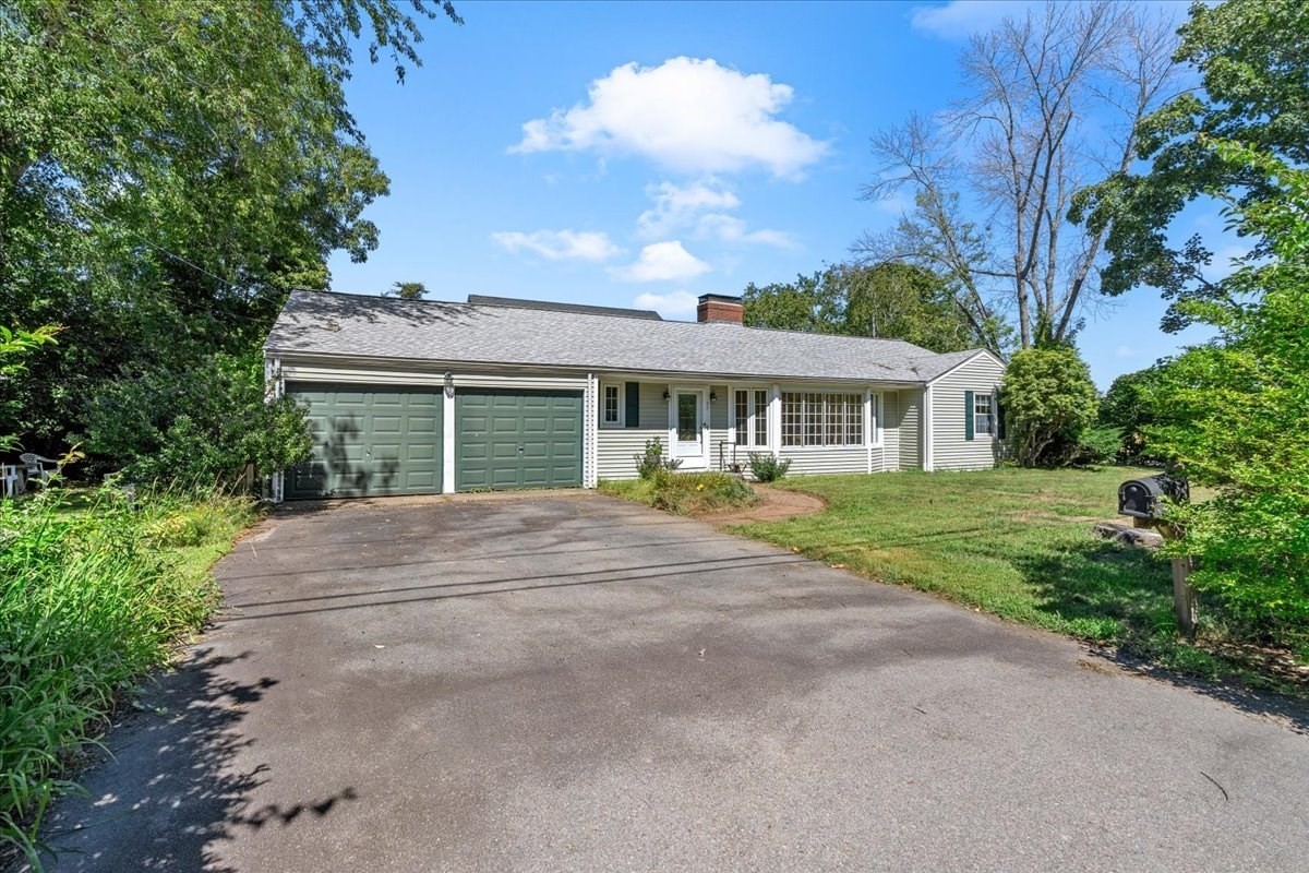 30 Irving Property Photo 2