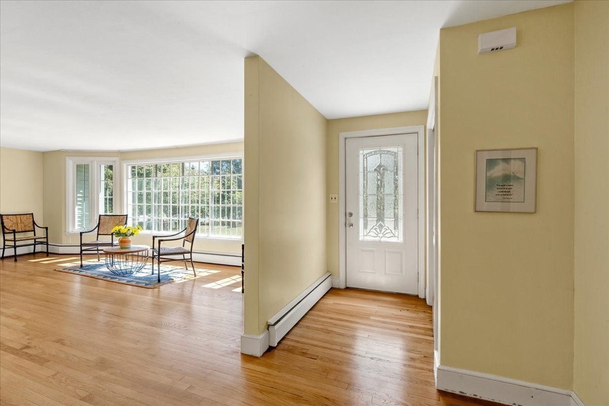 30 Irving Property Photo 3