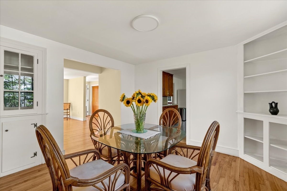 30 Irving Property Photo 10