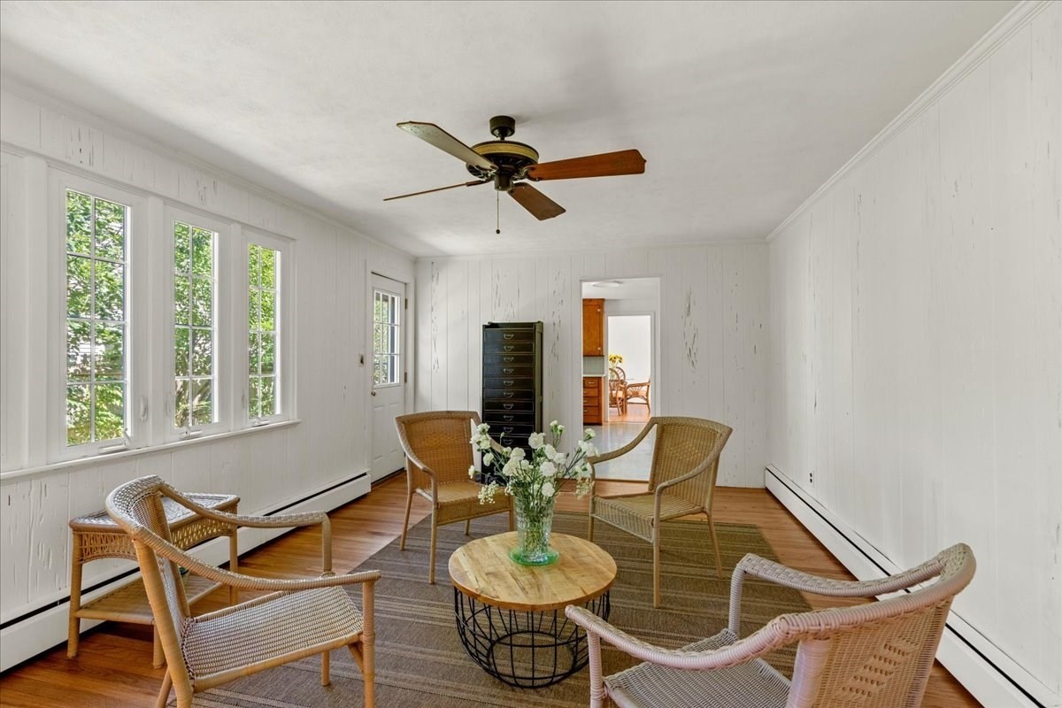 30 Irving Property Photo 18