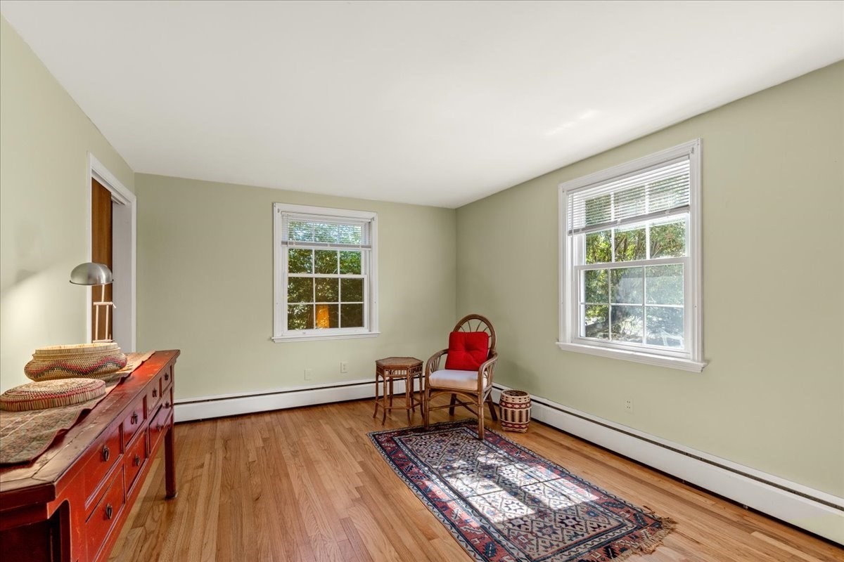 30 Irving Property Photo 27