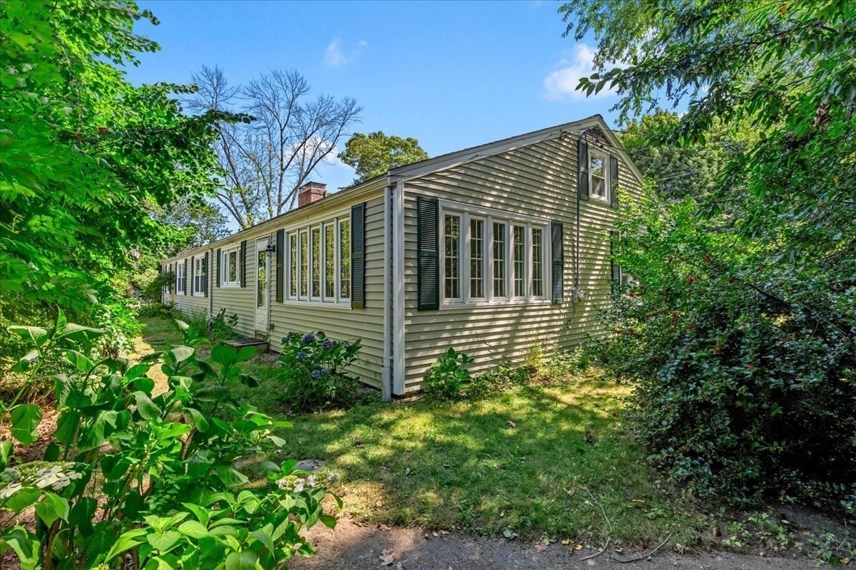 30 Irving Property Photo 34