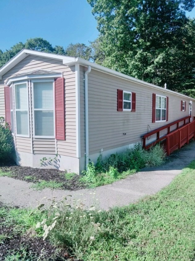 16 Hemlock Street Property Photo 3
