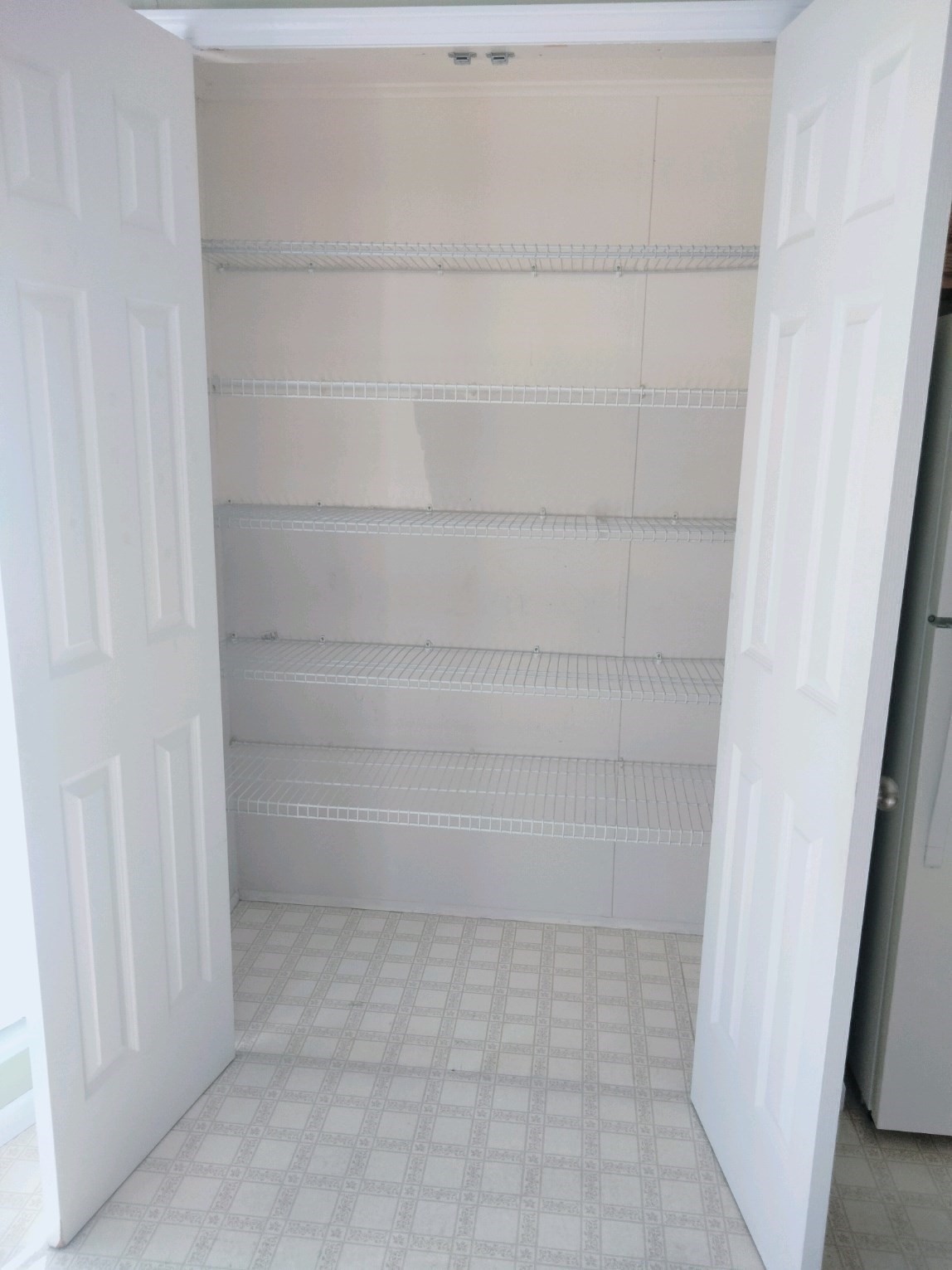 16 Hemlock Street Property Photo 8
