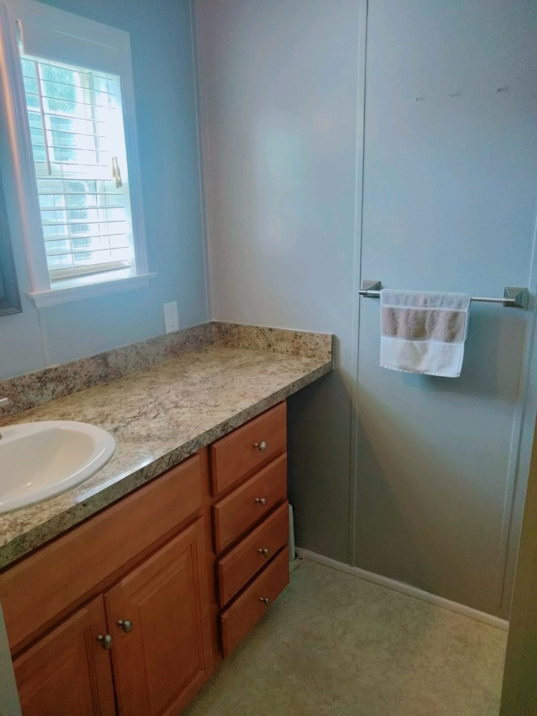 16 Hemlock Street Property Photo 17
