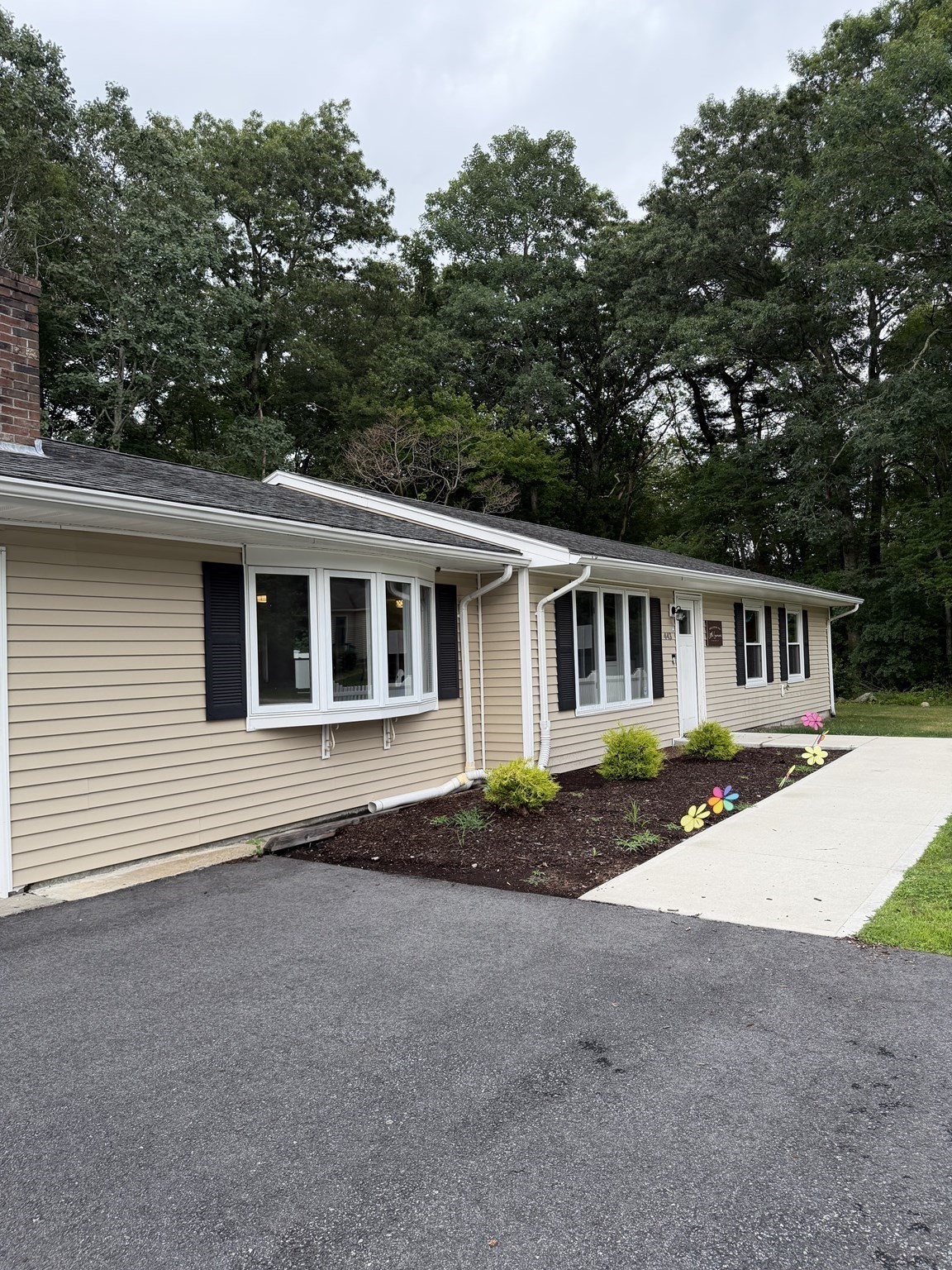443 Cross Rd Property Photo 1