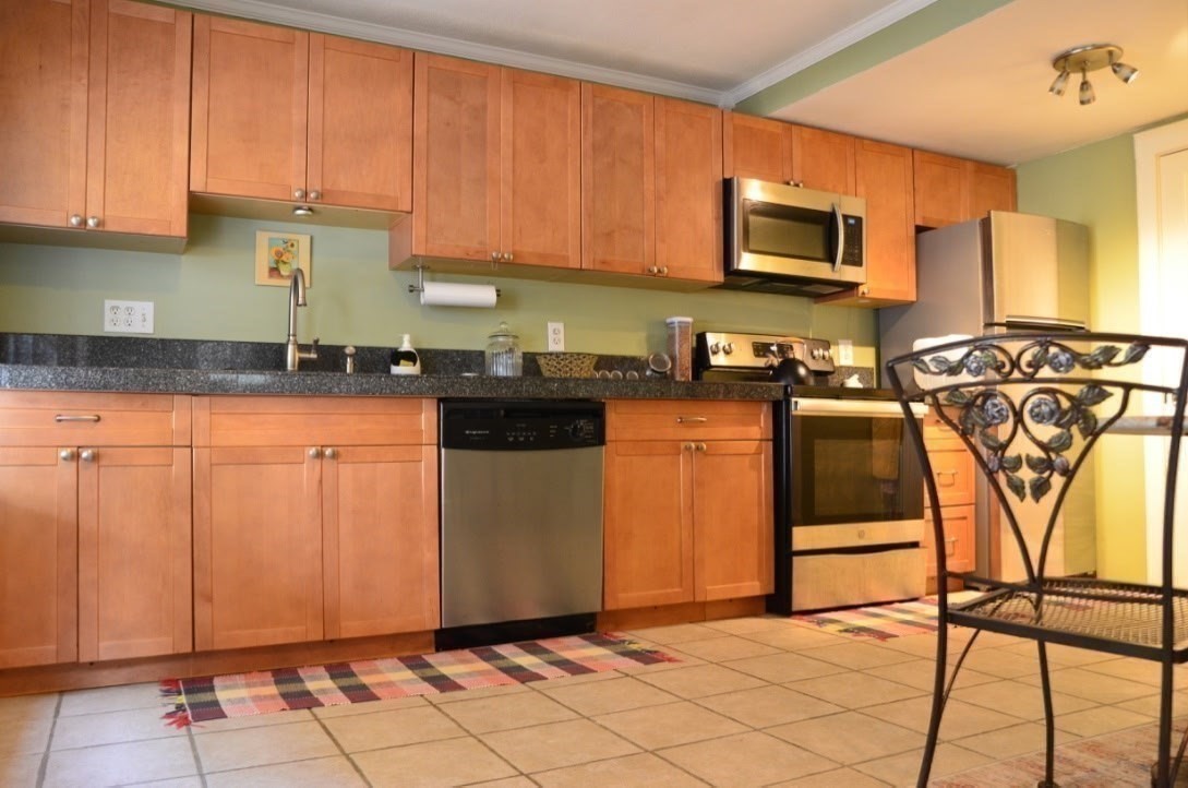 14 Essex St # 14 Property Photo 1