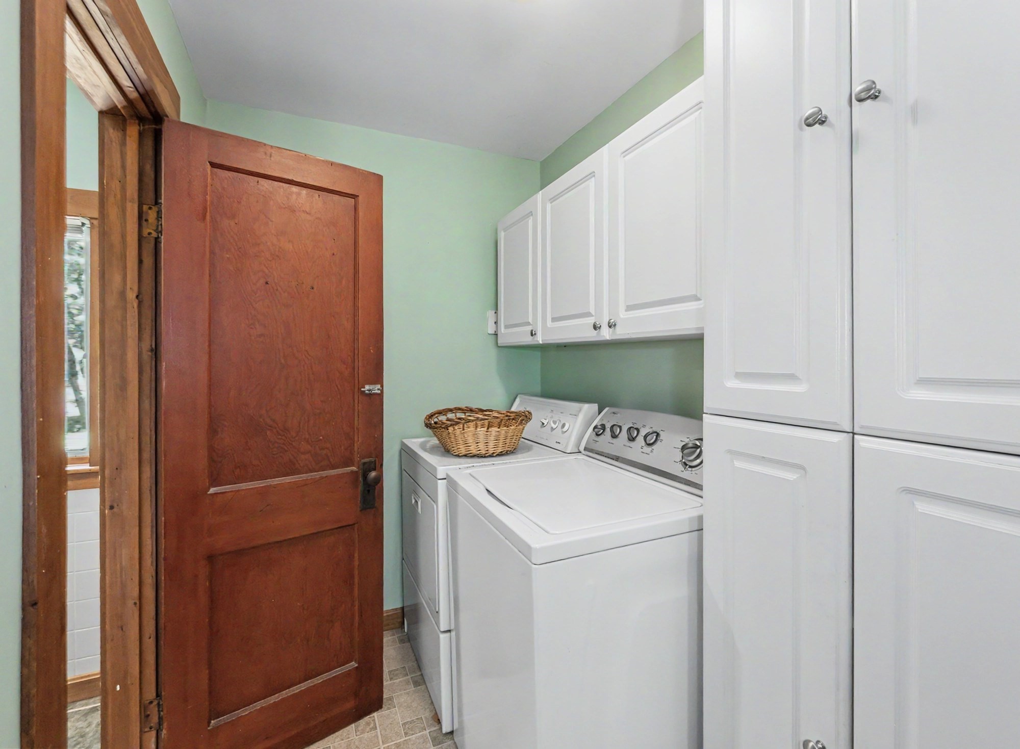 131 Main St Property Photo 15