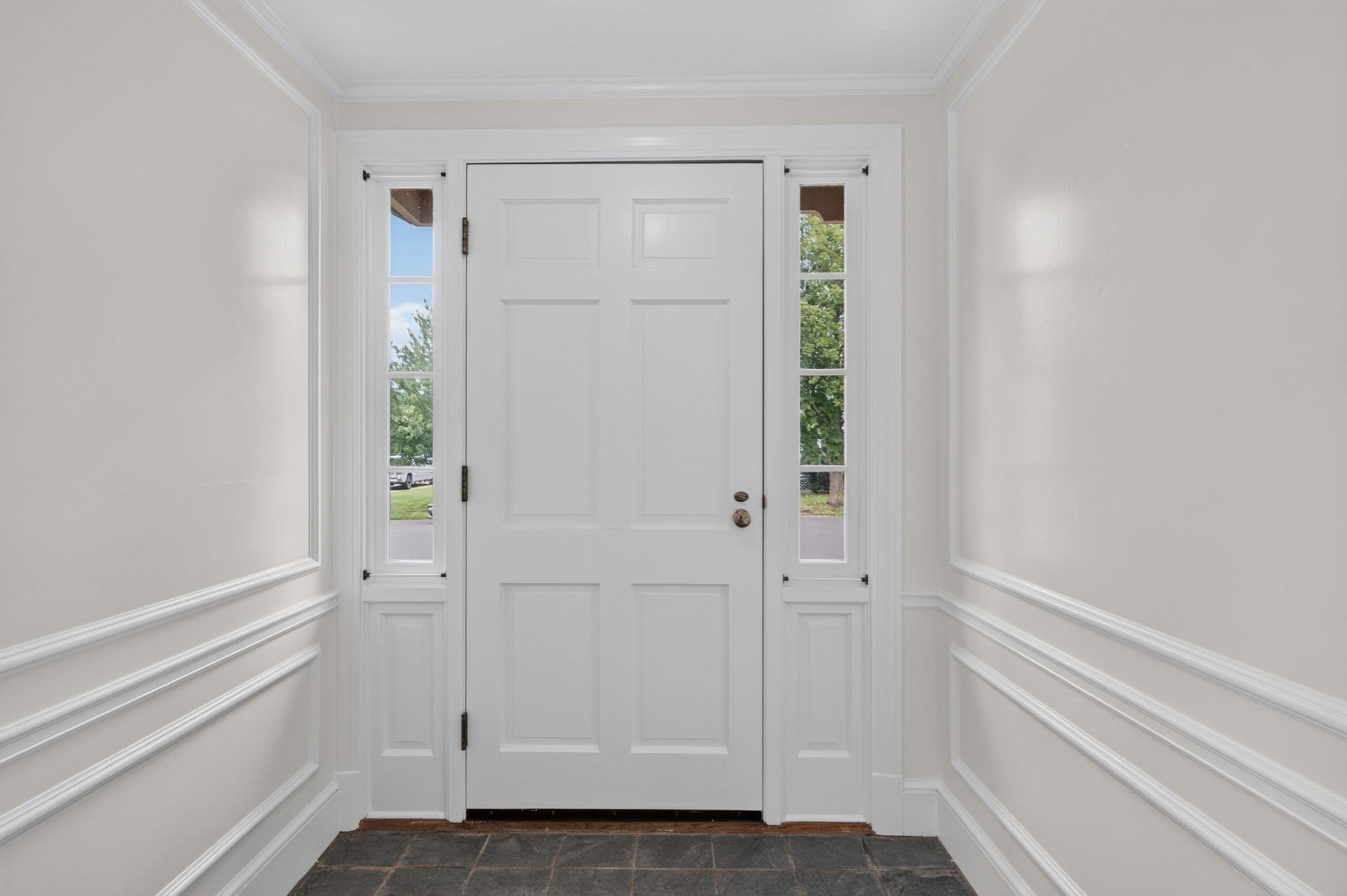 33 Lexington Ave Property Photo 5