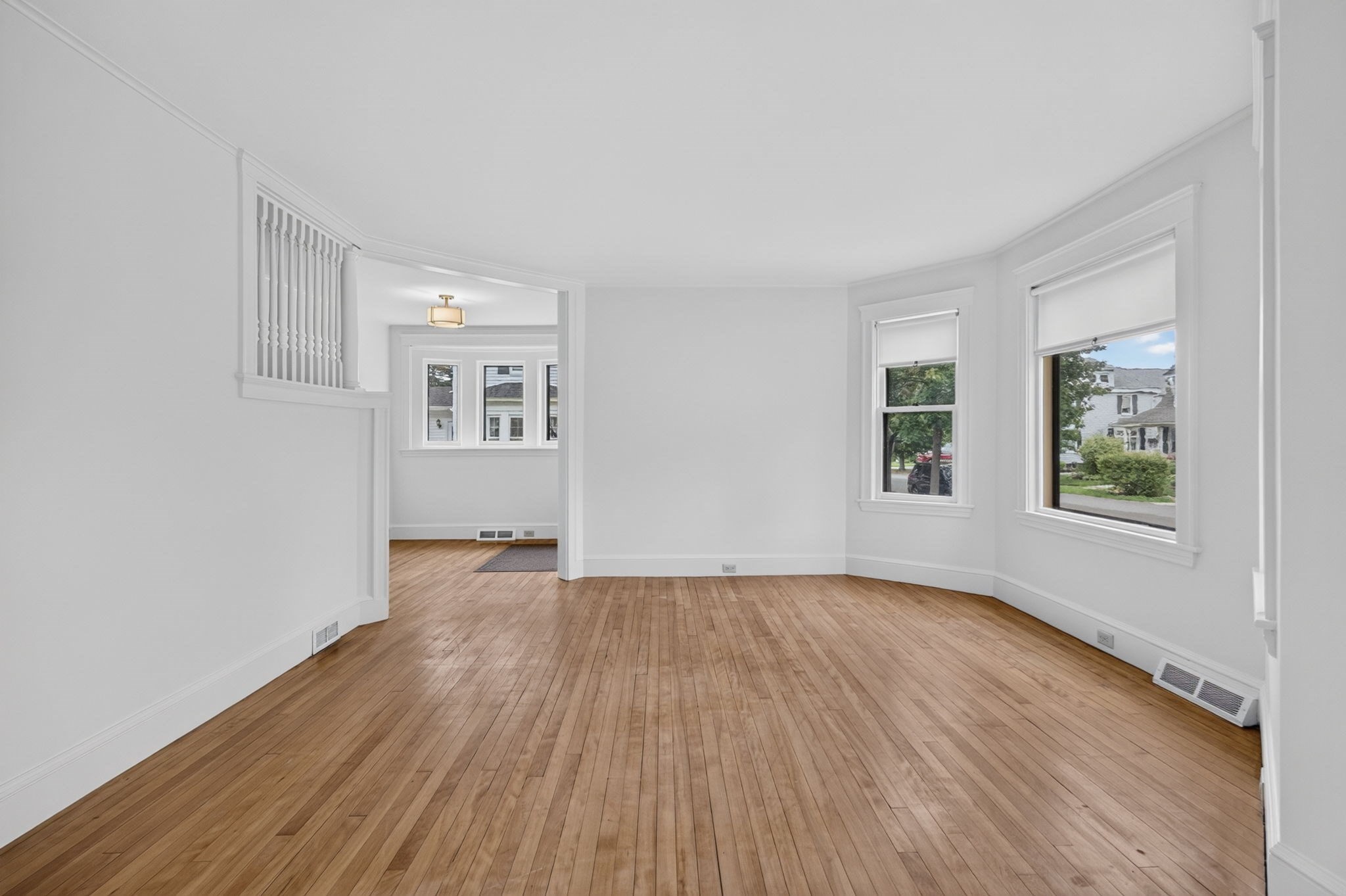 33 Lexington Ave Property Photo 11