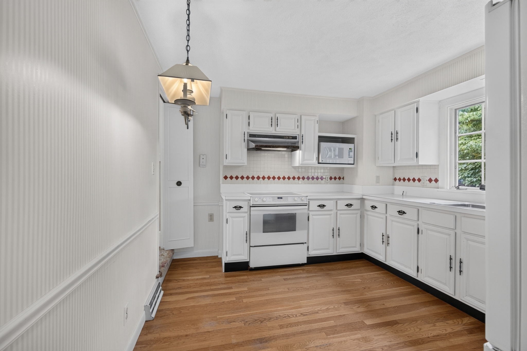 33 Lexington Ave Property Photo 14