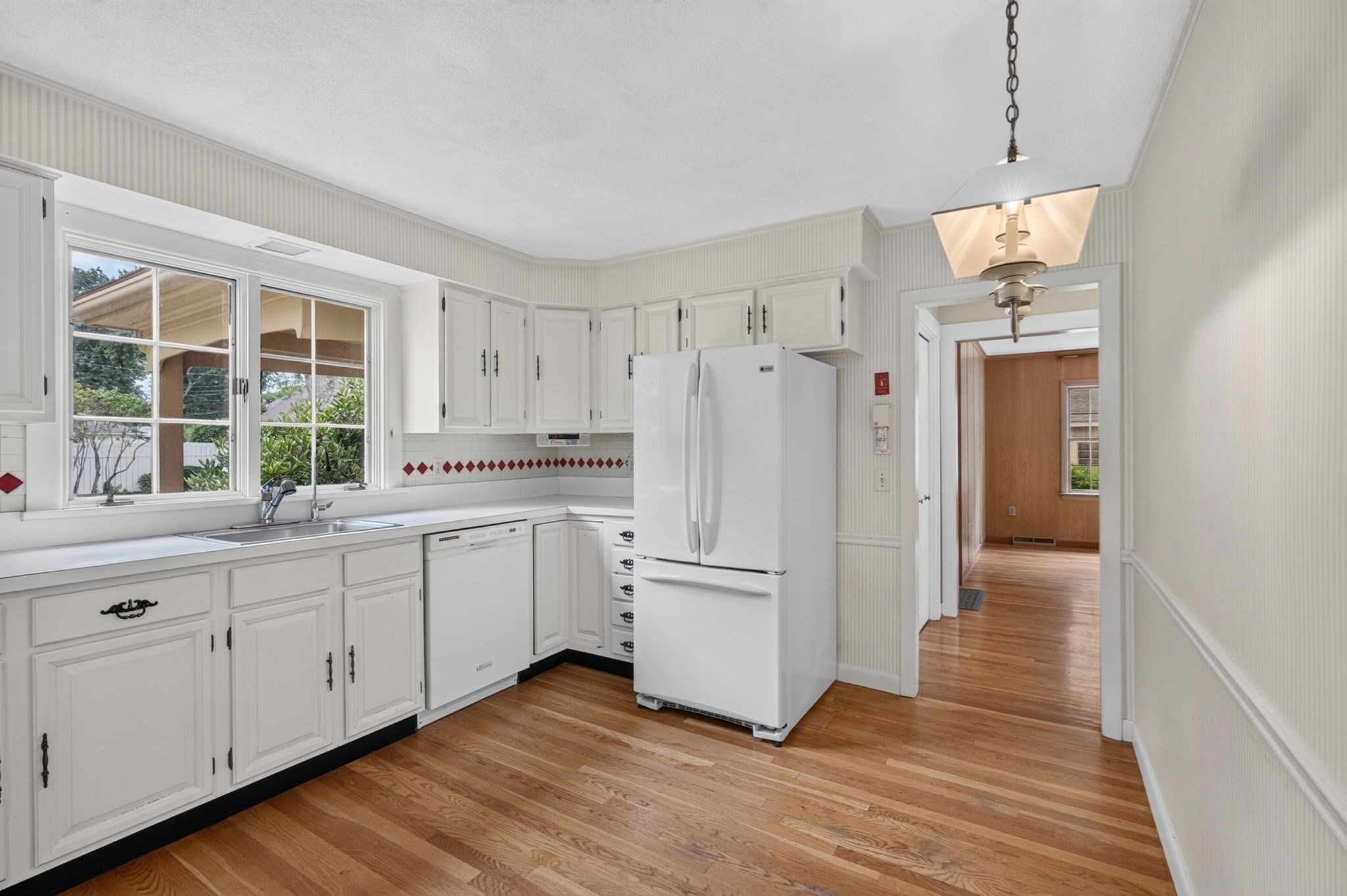 33 Lexington Ave Property Photo 15