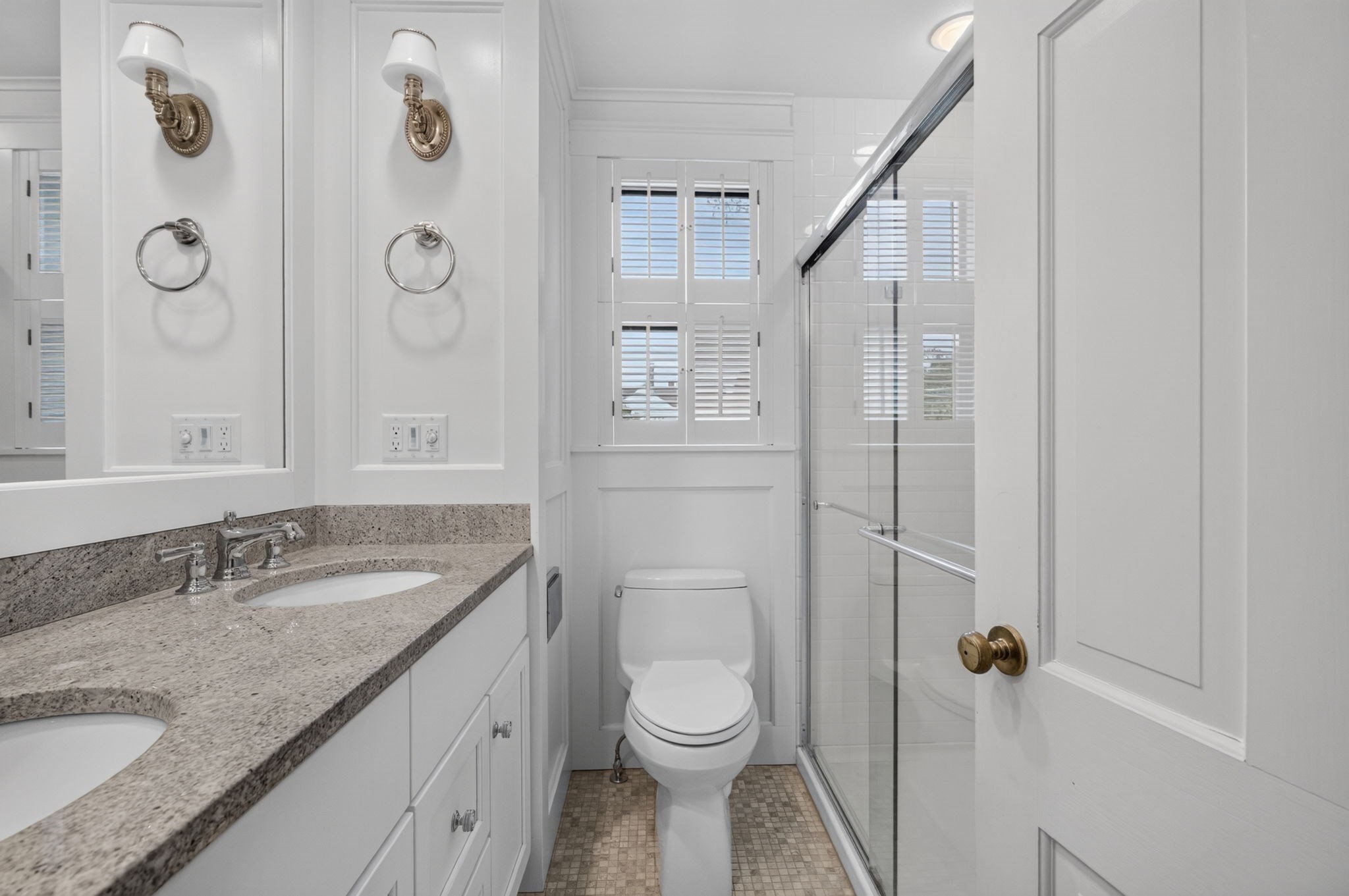 33 Lexington Ave Property Photo 25