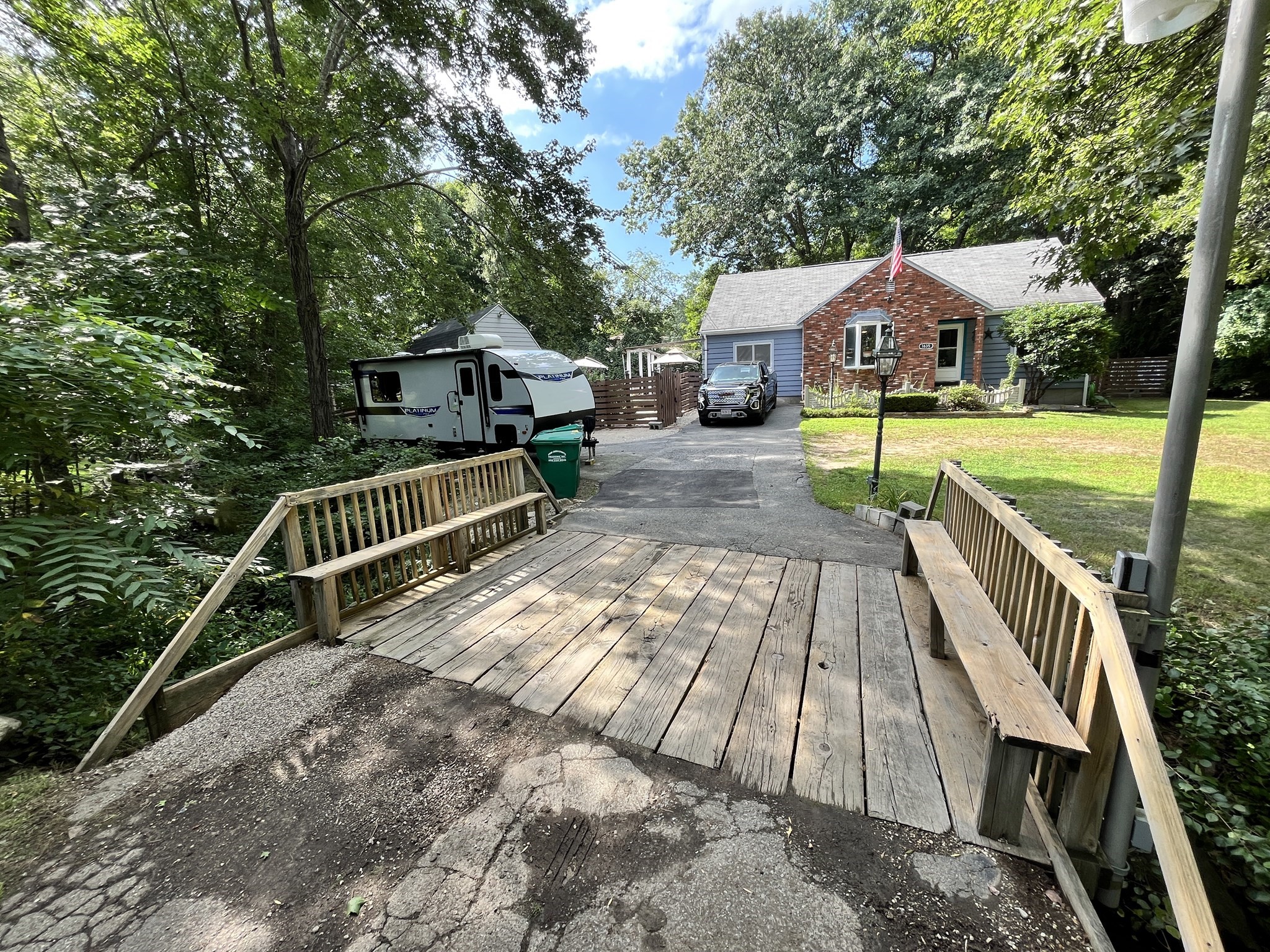 1635 Providence Rd Property Photo 2