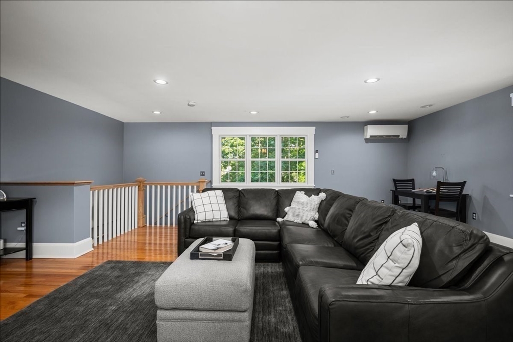 9 Hillando Dr Property Photo 18