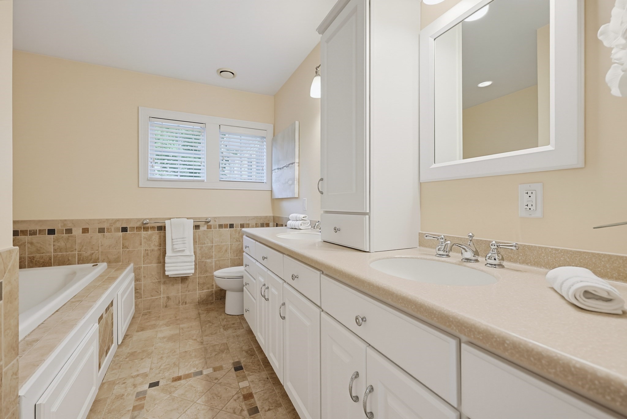 178/180 West St Property Photo 13