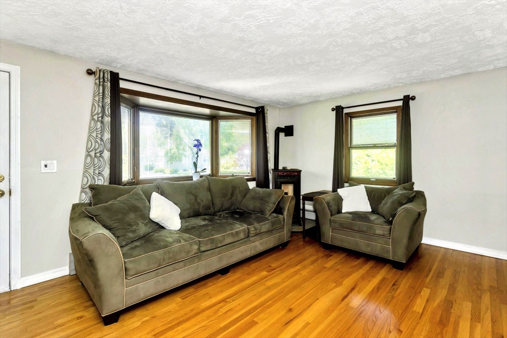 23 Beyer Dr Property Photo 8