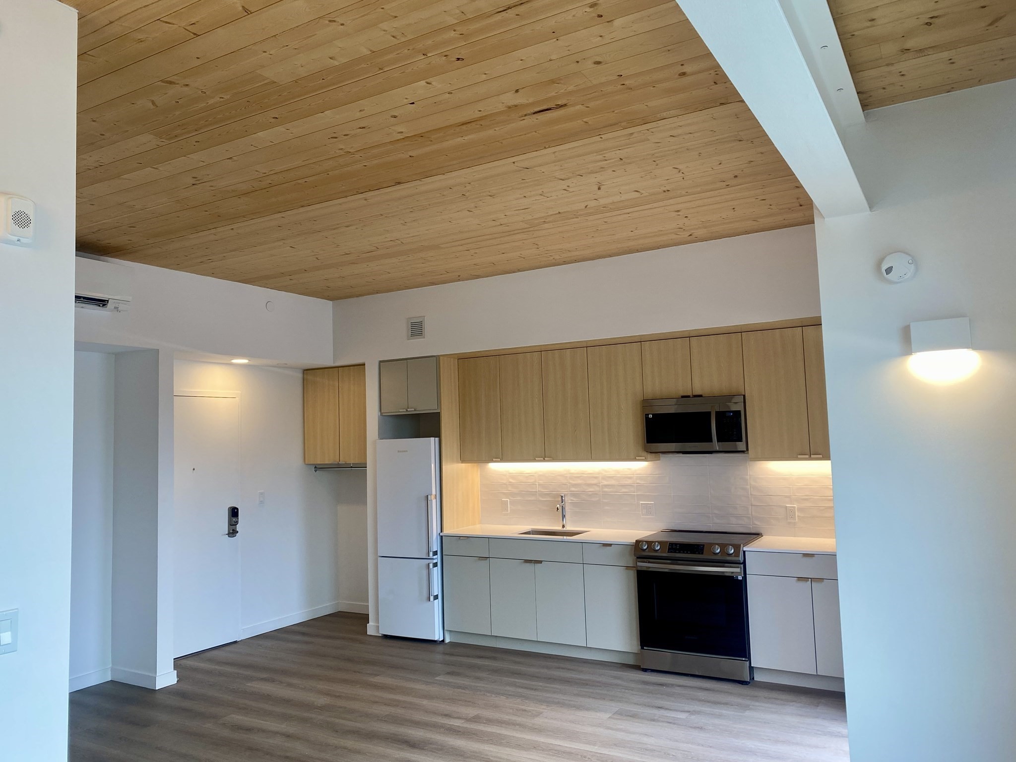 154 Broadway # 502 Property Photo 3