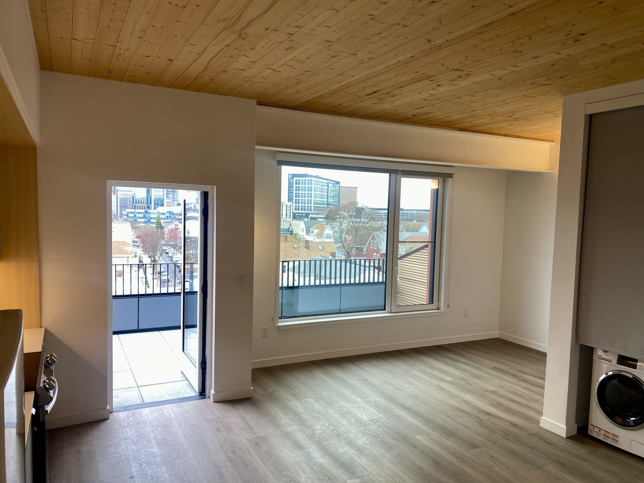 154 Broadway # 502 Property Photo 4