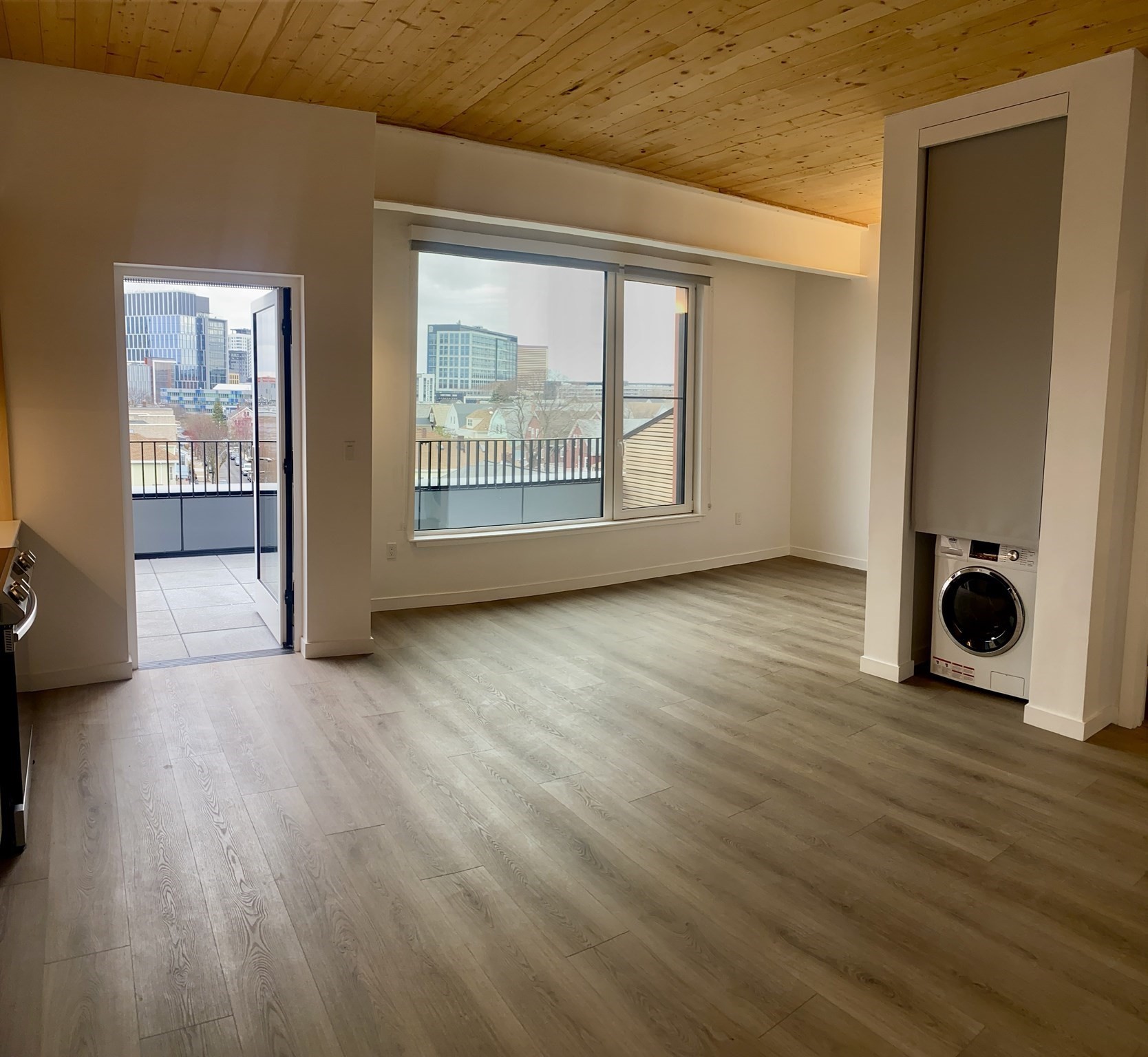 154 Broadway # 502 Property Photo 5