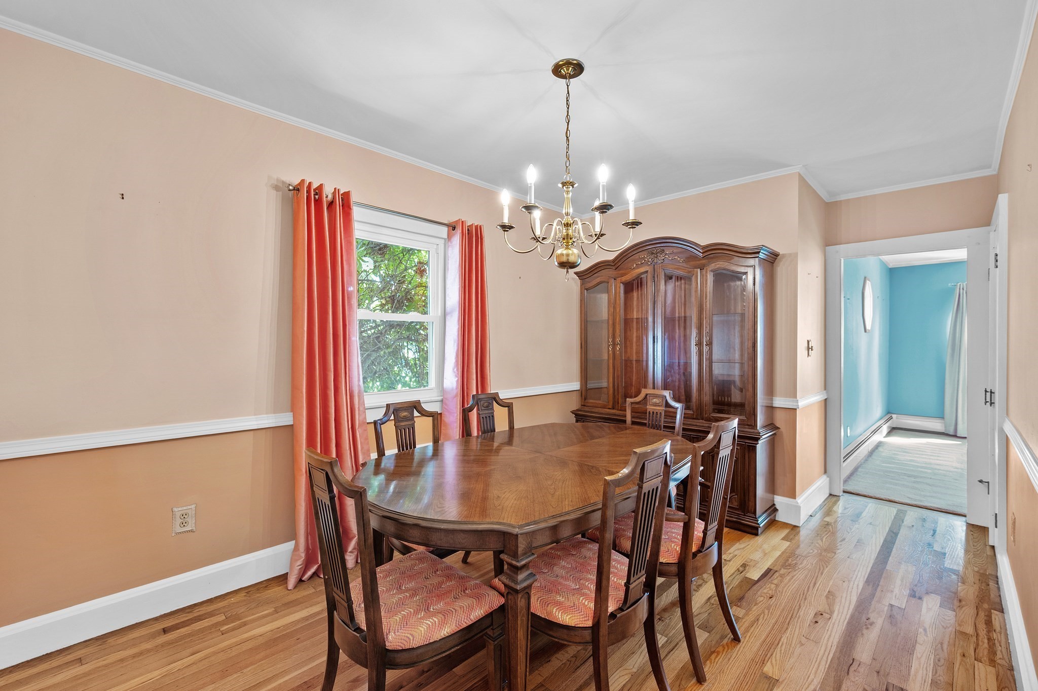 64 Locust St Property Photo 10