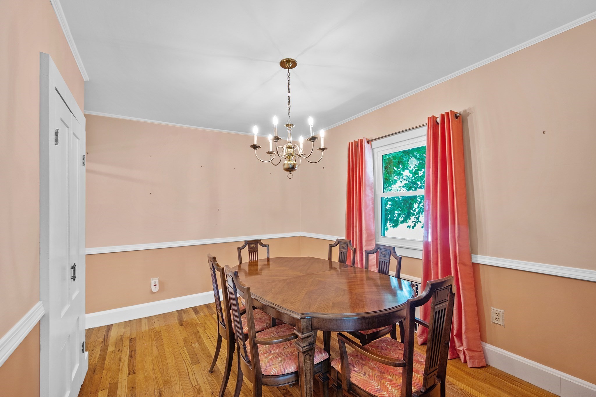 64 Locust St Property Photo 11