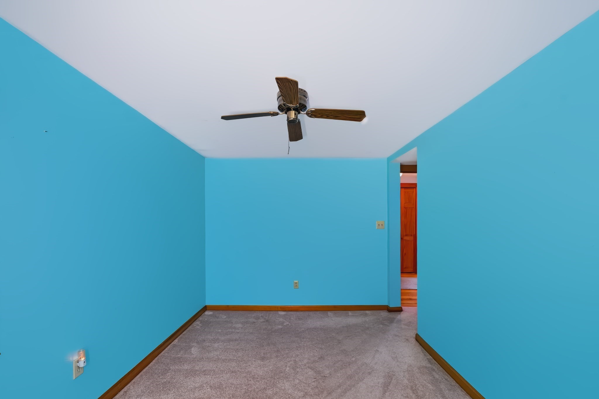 64 Locust St Property Photo 27