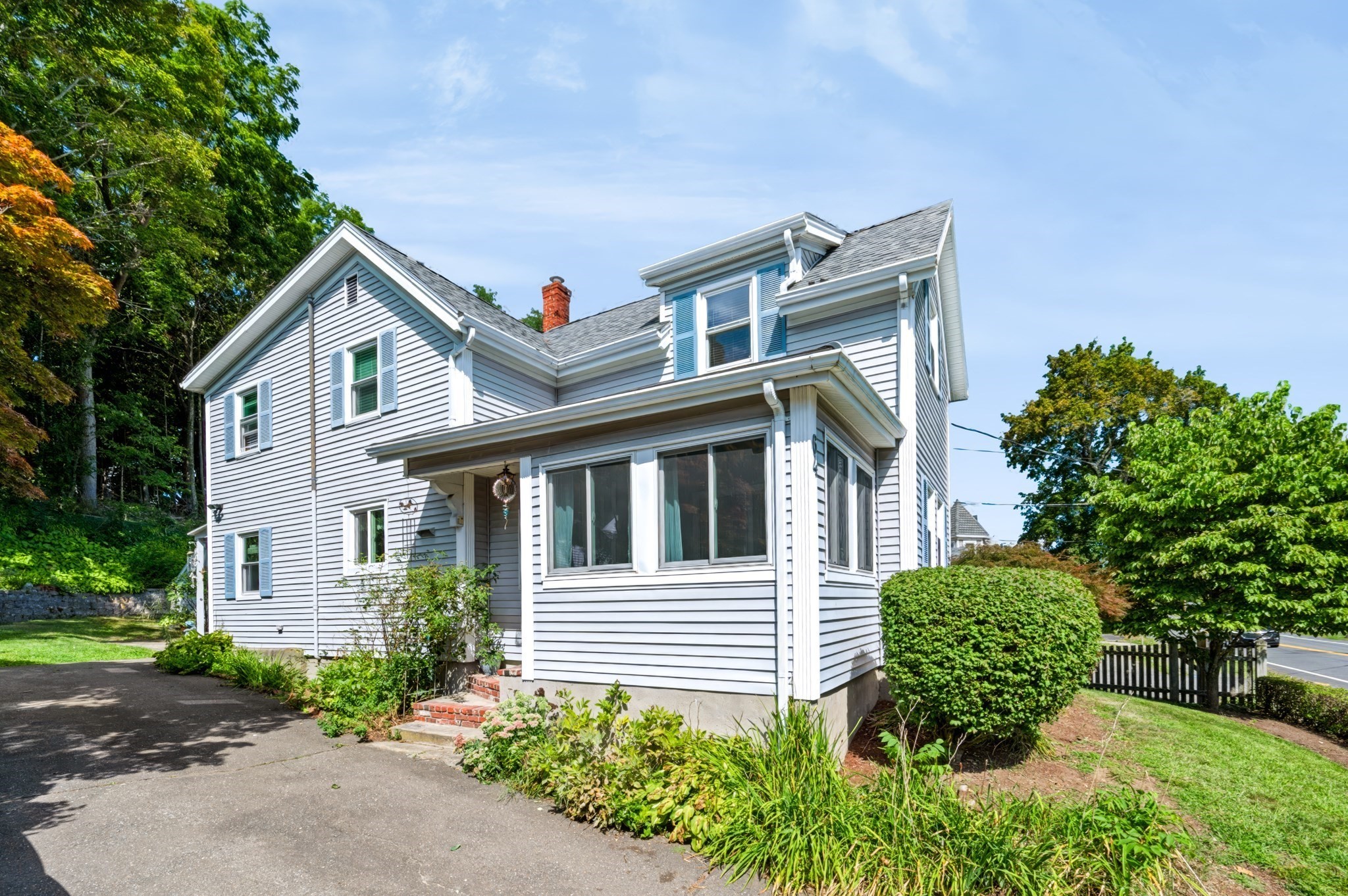 64 Locust St Property Photo 30