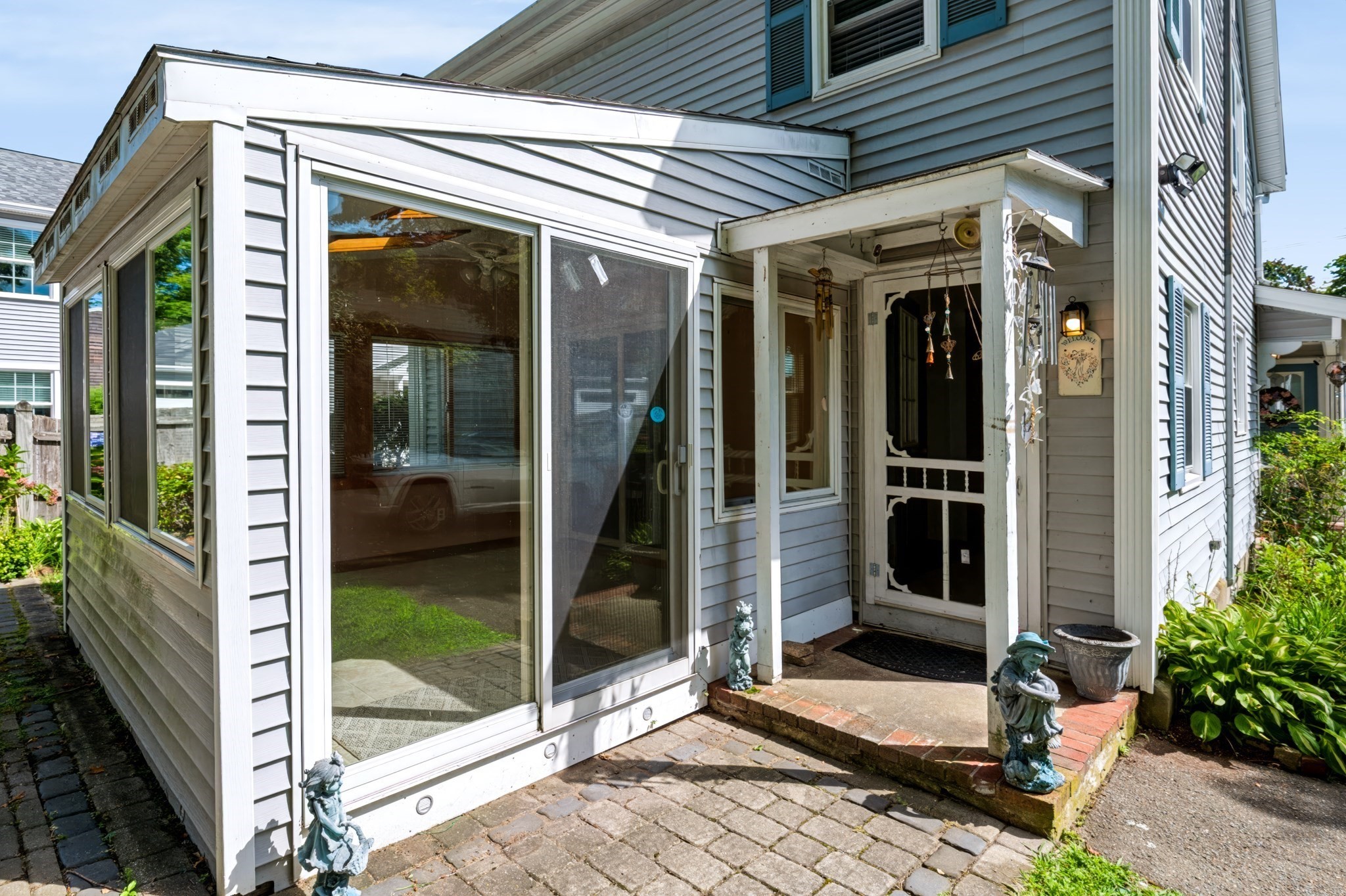 64 Locust St Property Photo 32