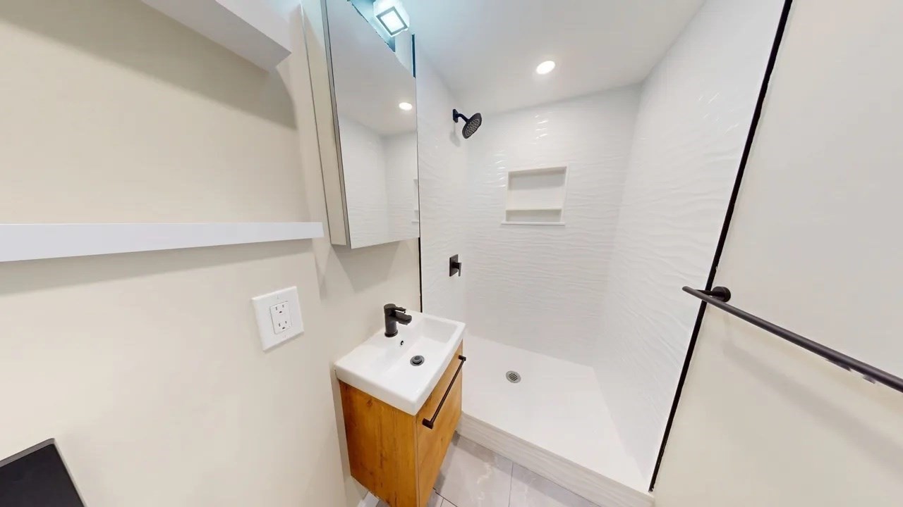 31-35 India St # 303 Property Photo 2