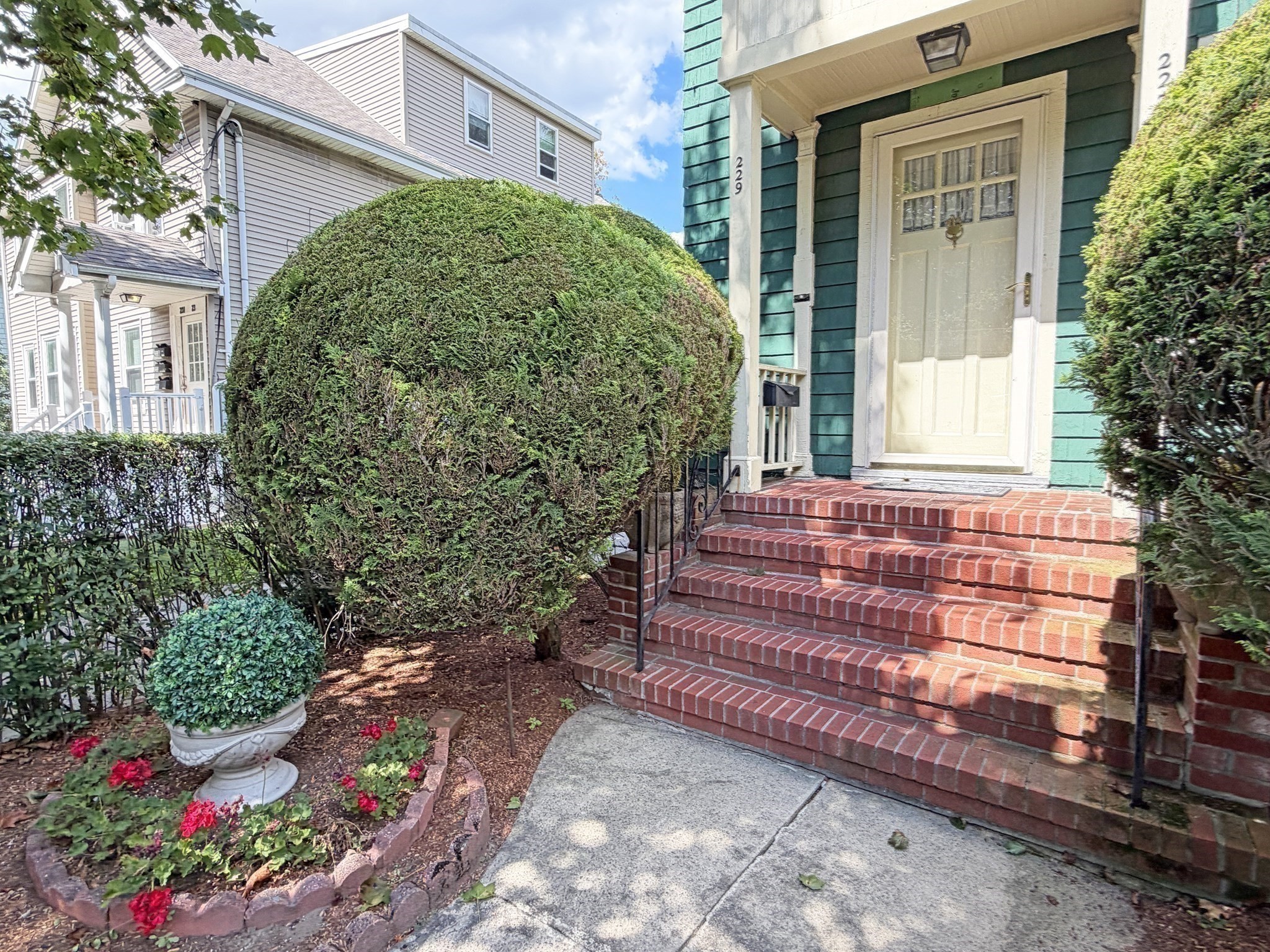 227-229 Tremont St Property Photo 4