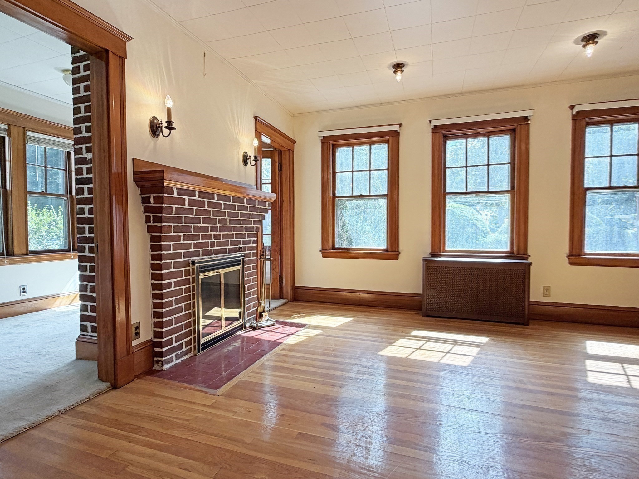 227-229 Tremont St Property Photo 8